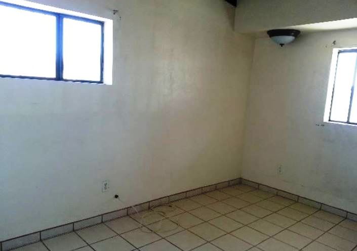 2401 N Jordan Dr, Tucson, AZ 85745