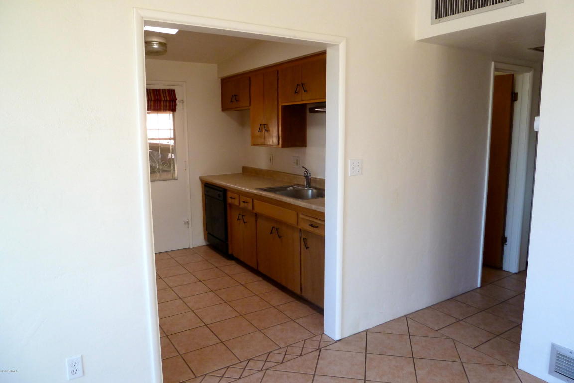612 N Avenida De Suenos, Tucson, AZ 85745