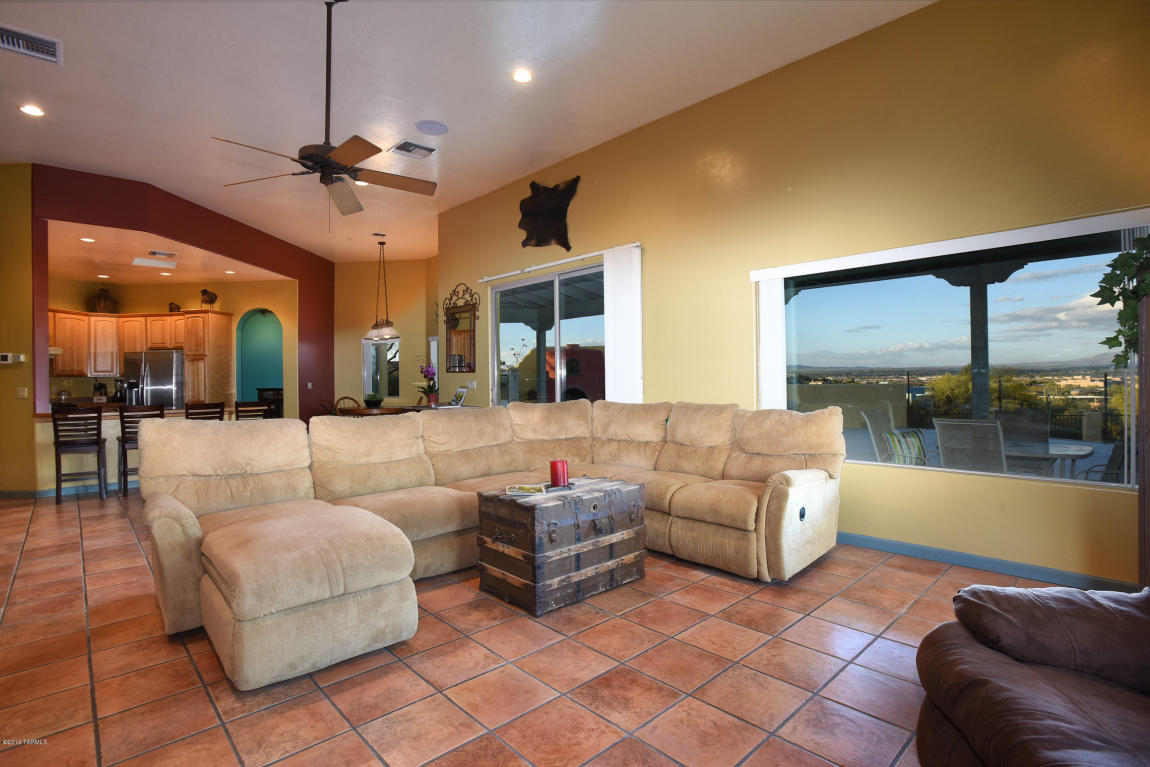 5270 N Paseo De Los Rancheros, Tucson, AZ 85745