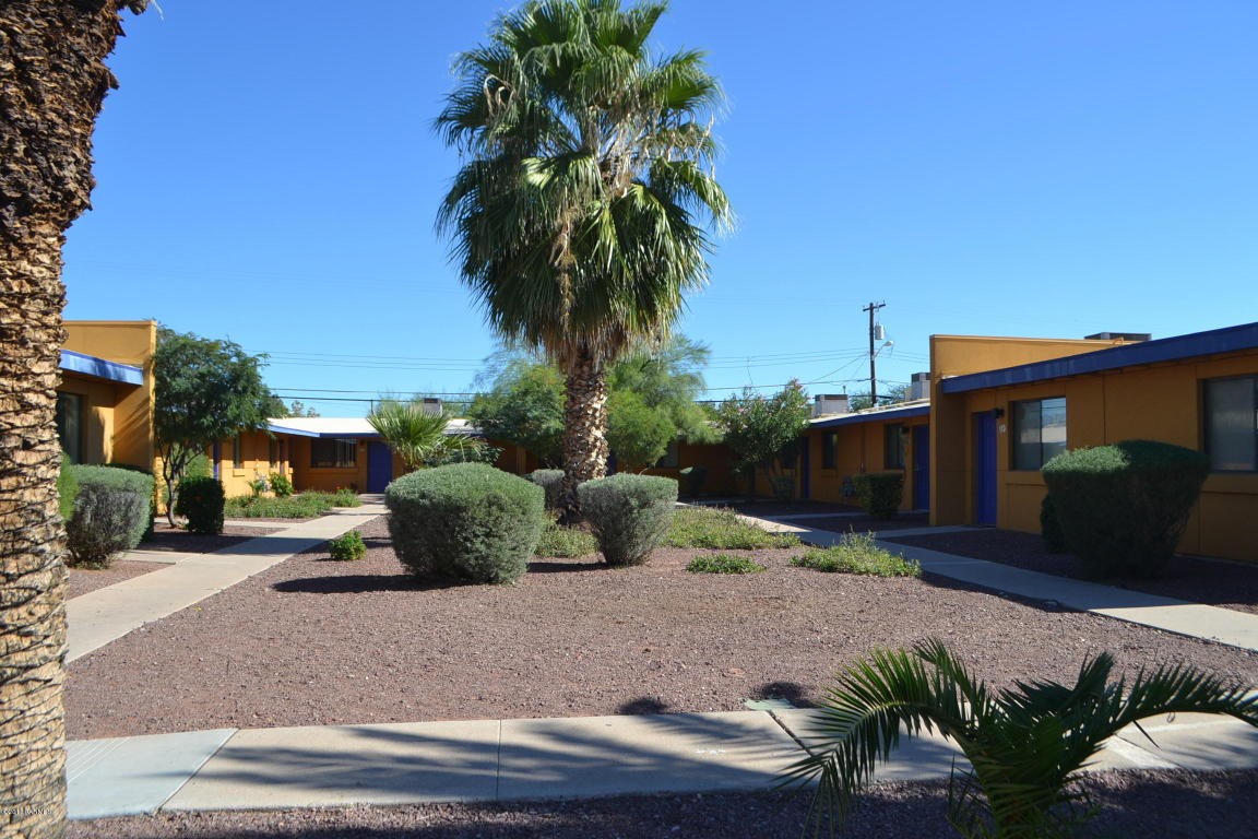 350 N Silverbell Road, Tucson, AZ 85745