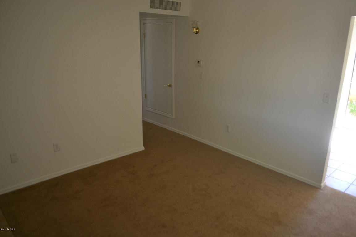 350 N Silverbell Road, Tucson, AZ 85745