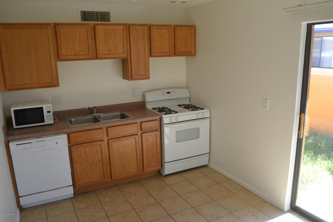 350 N Silverbell Road, Tucson, AZ 85745