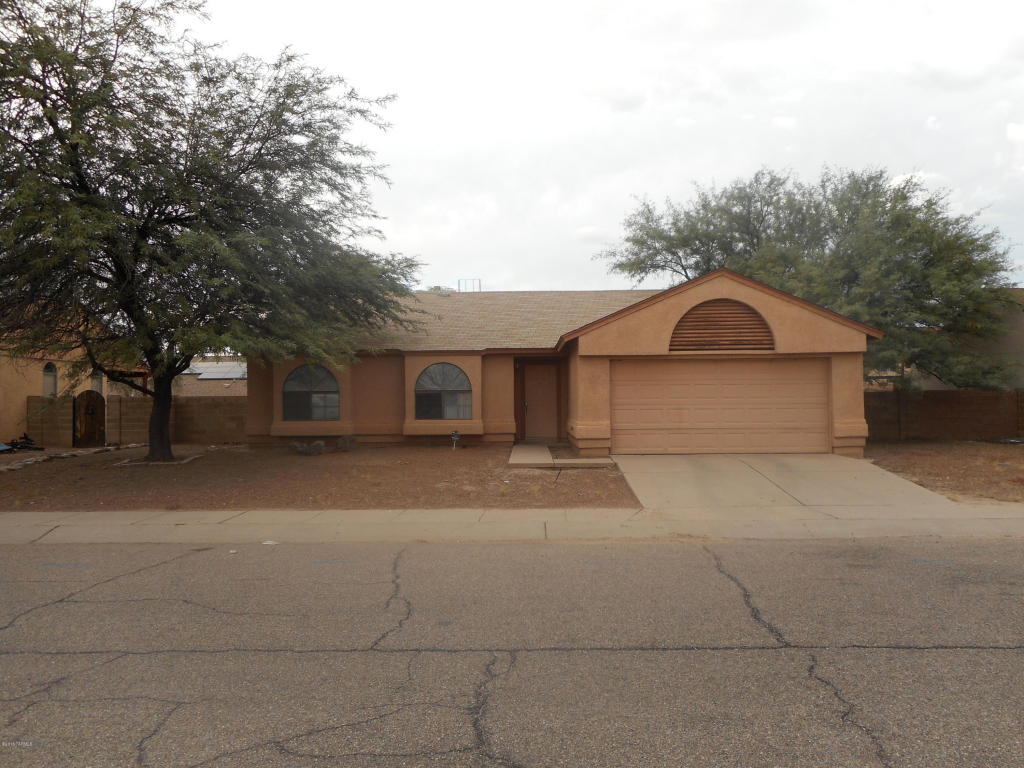 1642 W Picton Arcade, Tucson, AZ 85746