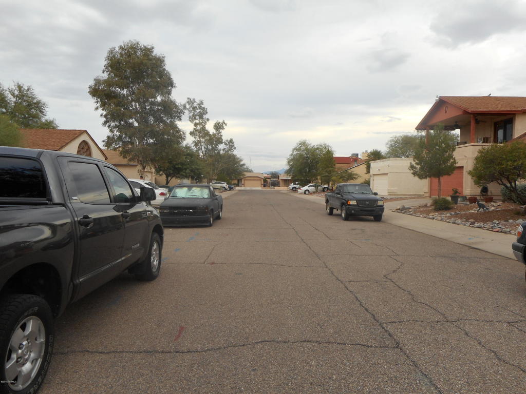 1642 W Picton Arcade, Tucson, AZ 85746