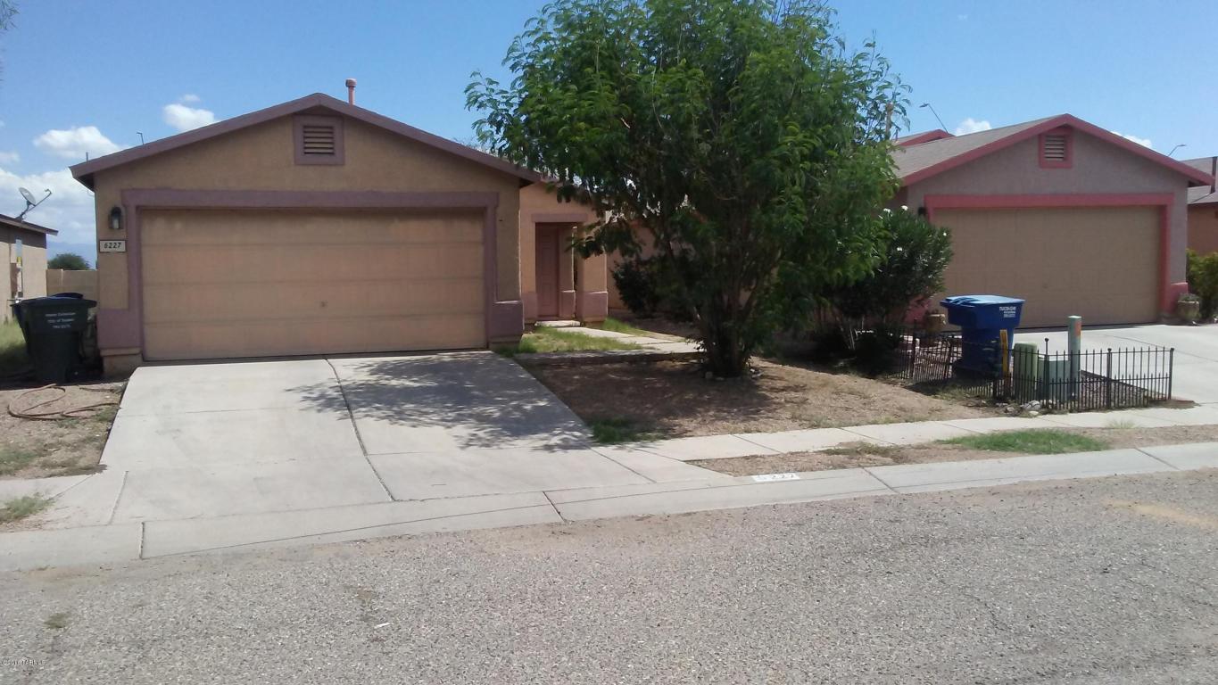 6227 S Sarah Elizabeth, Tucson, AZ 85746