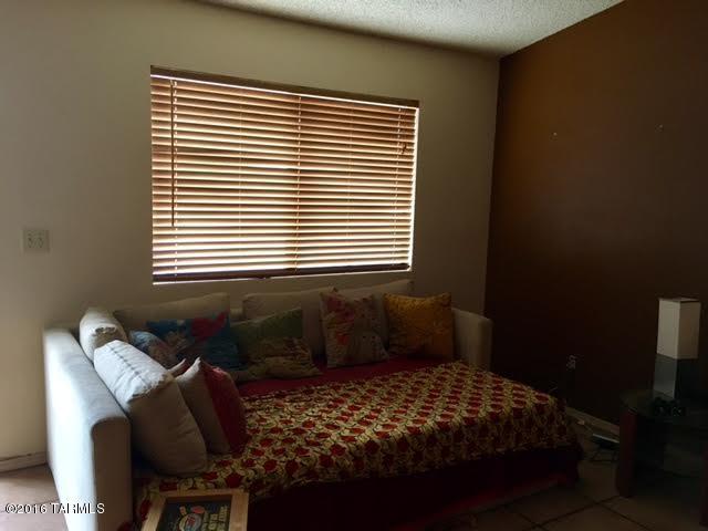 6041 S Oaklands, Tucson, AZ 85746