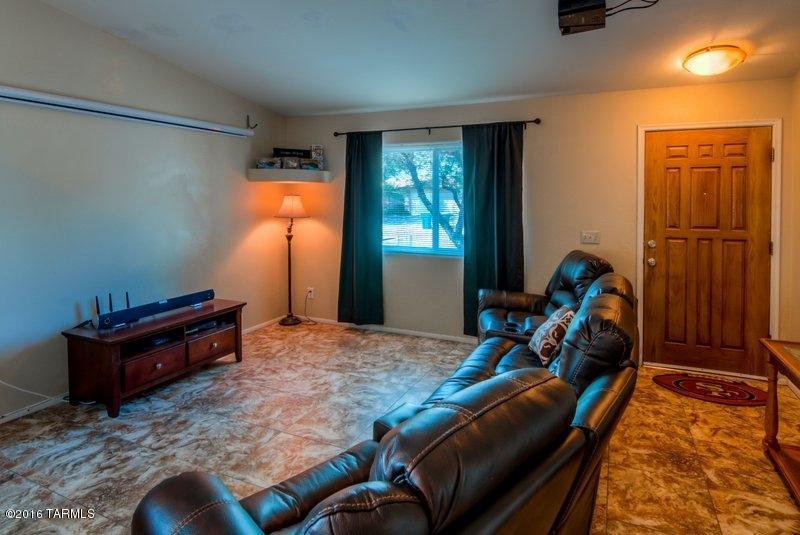 1739 W Greenleaf, Tucson, AZ 85746