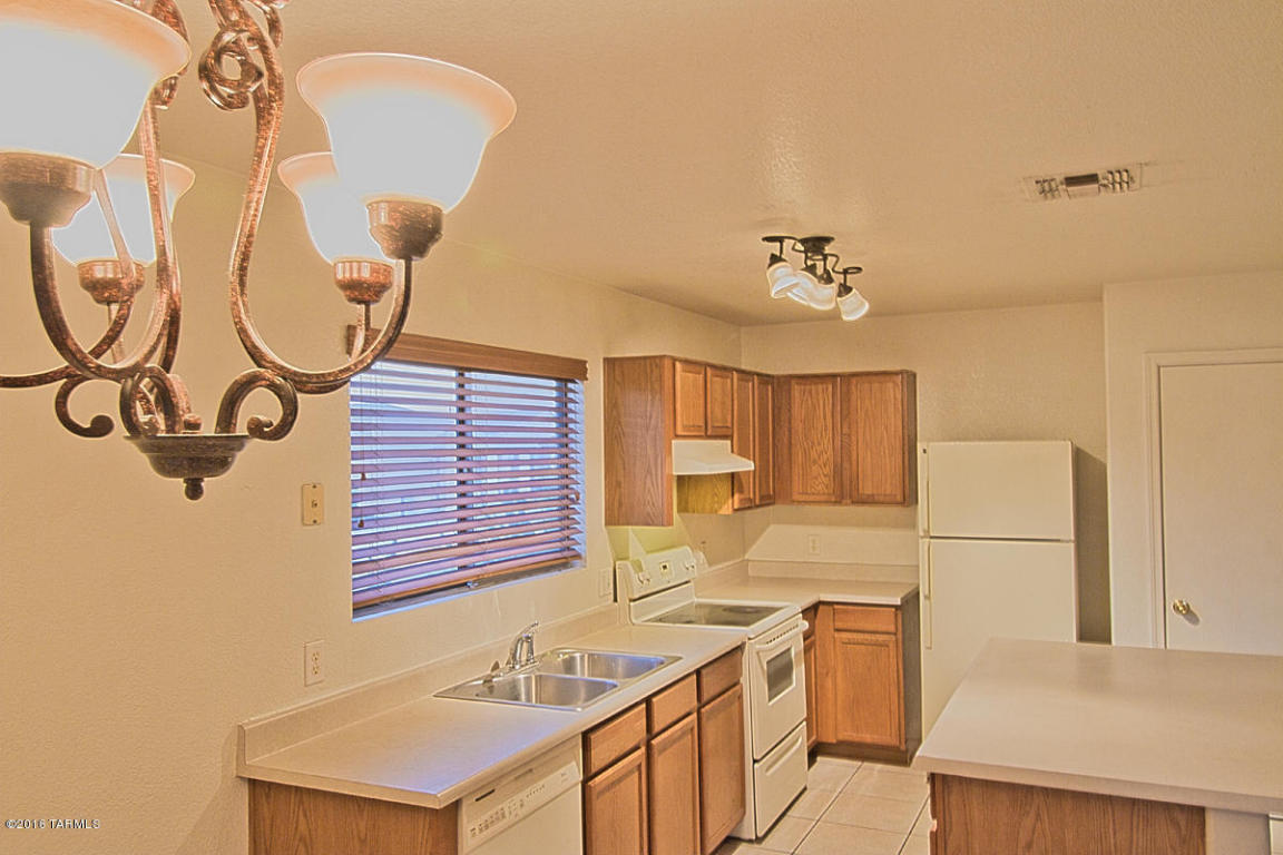 1686 W Rita Marie, Tucson, AZ 85746