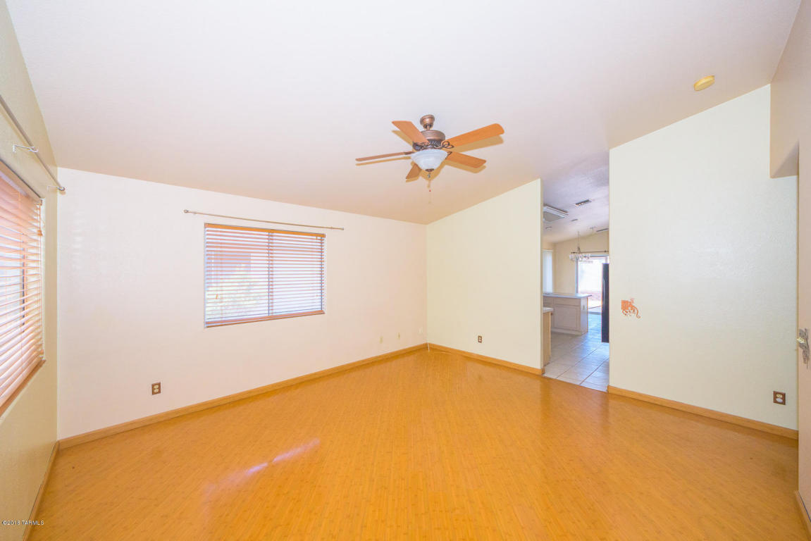 10219 E Paseo Juan Tabo, Tucson, AZ 85747