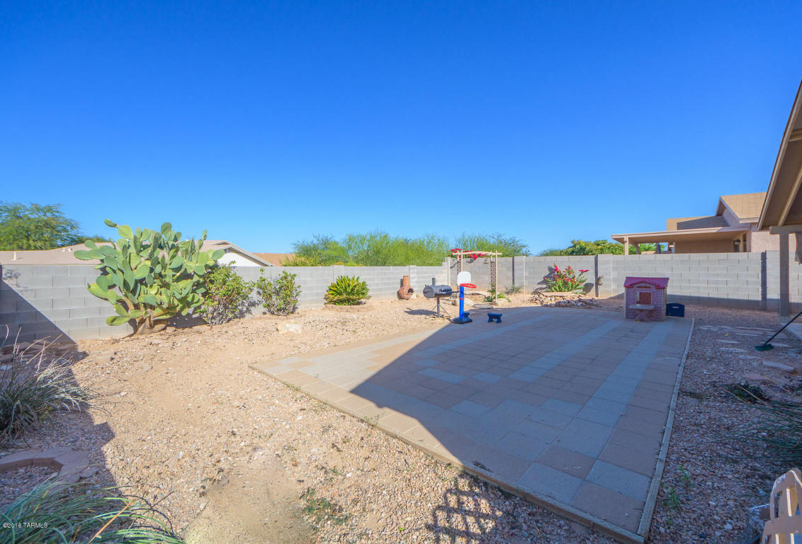 10055 E Arizona Sunset, Tucson, AZ 85747