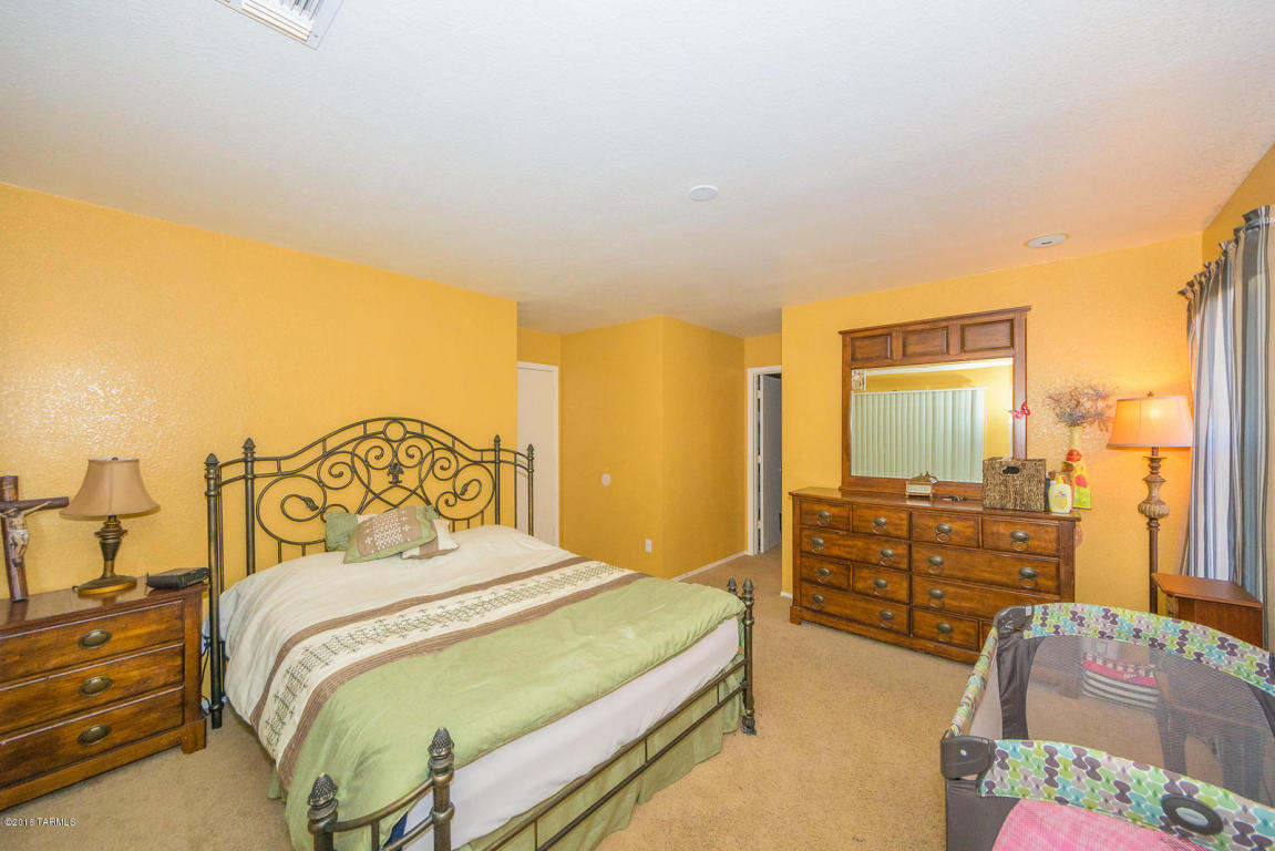 10055 E Arizona Sunset, Tucson, AZ 85747