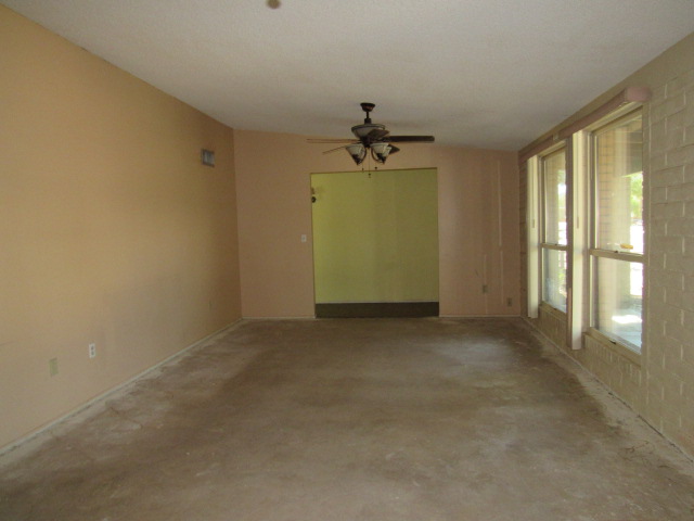 422 N Bull Run DrTucson, AZ, 85748Pima County