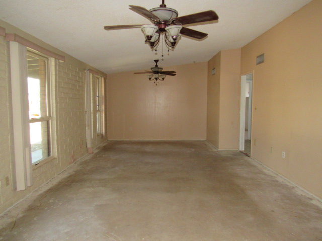 422 N Bull Run DrTucson, AZ, 85748Pima County