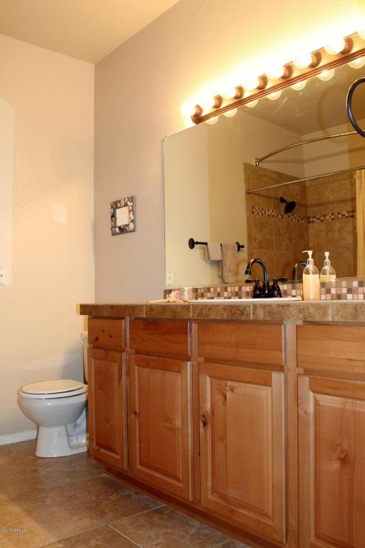 7050 E Sunrise, Tucson, AZ 85750