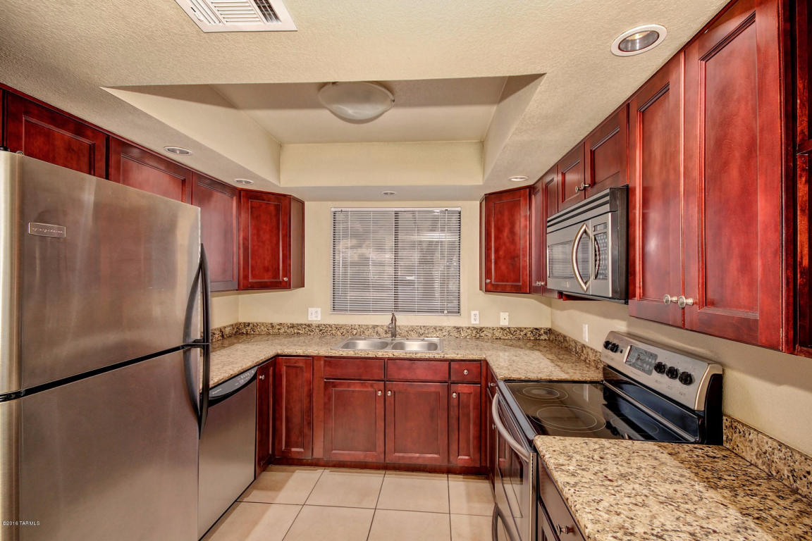 7255 E Snyder, Tucson, AZ 85750
