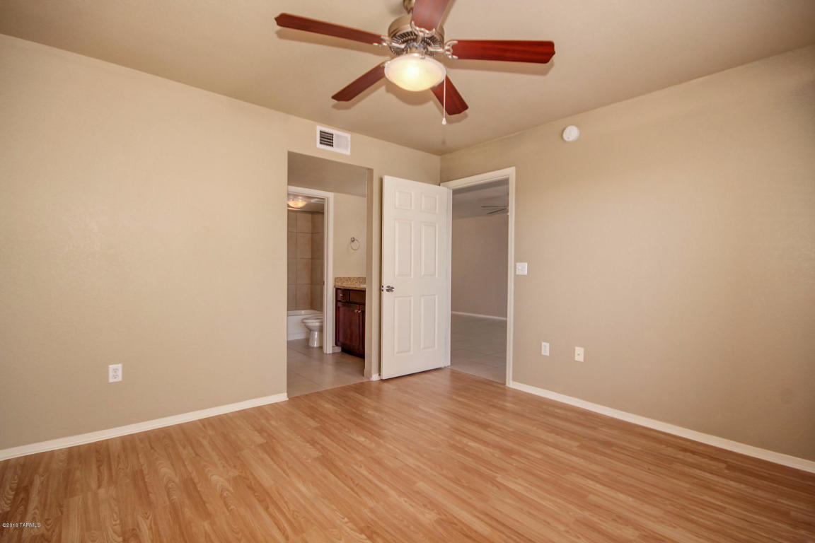 7255 E Snyder, Tucson, AZ 85750