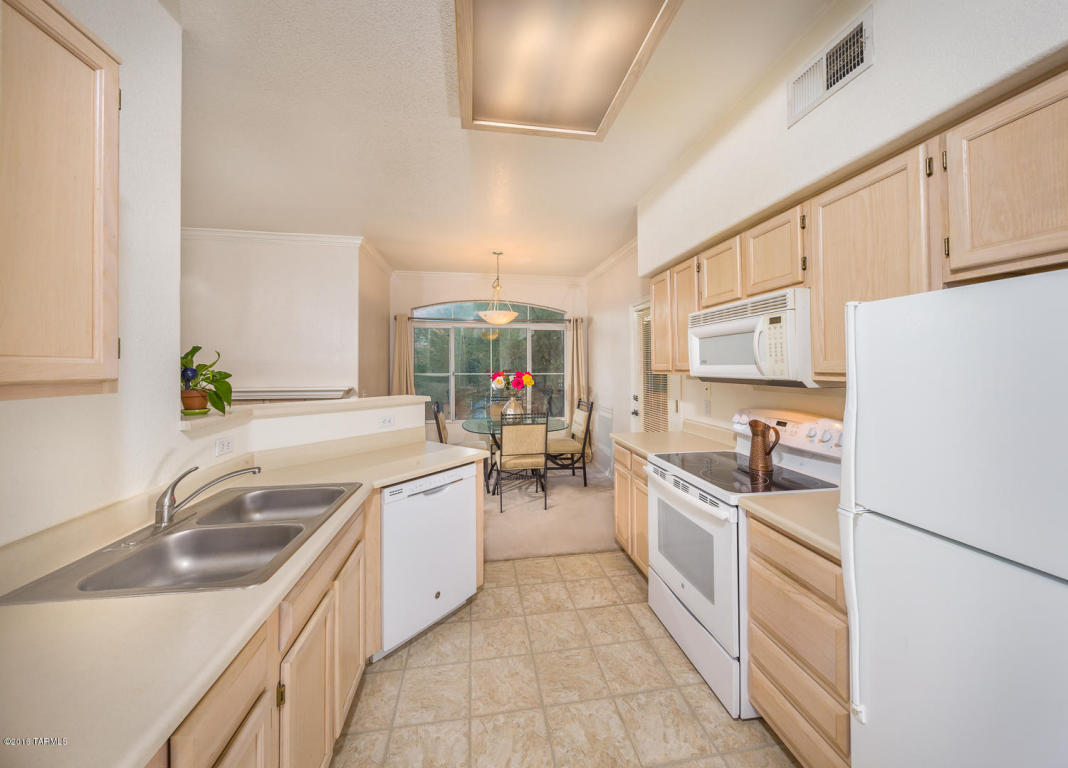 7050 E Sunrise, Tucson, AZ 85750
