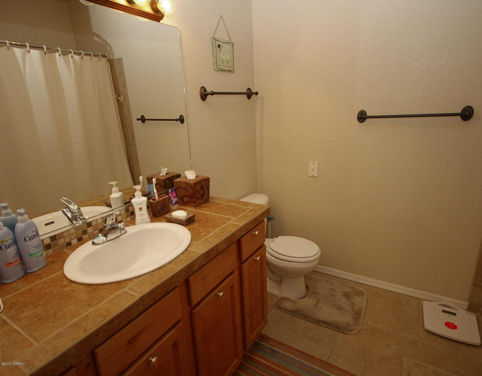7050 E Sunrise, Tucson, AZ 85750