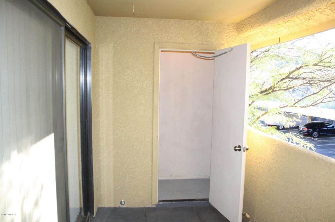 7255 E Snyder, Tucson, AZ 85750