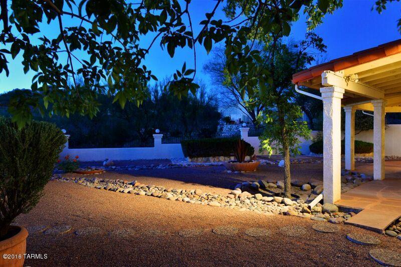 3701 N River Hills Drive, Tucson, AZ 85750