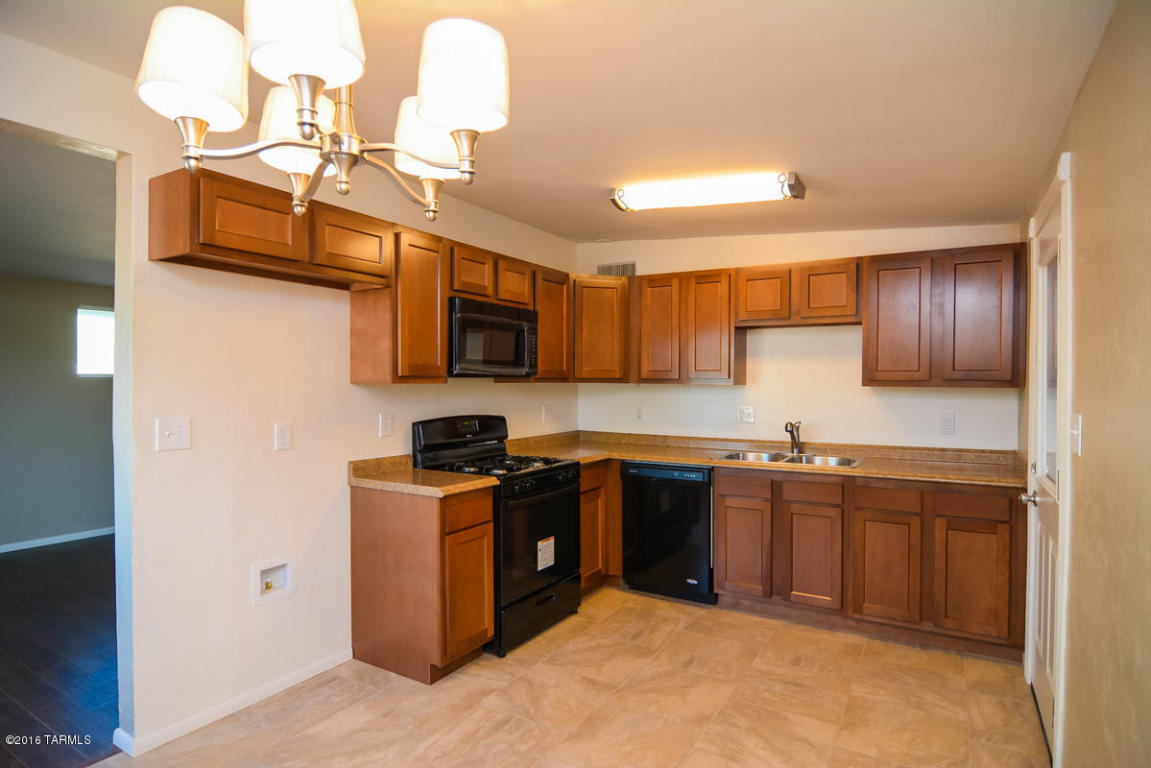 226 E Inez, Tucson, AZ 85756