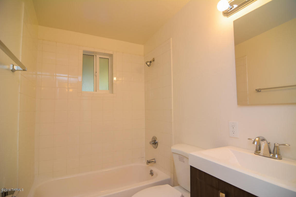 226 E Inez, Tucson, AZ 85756