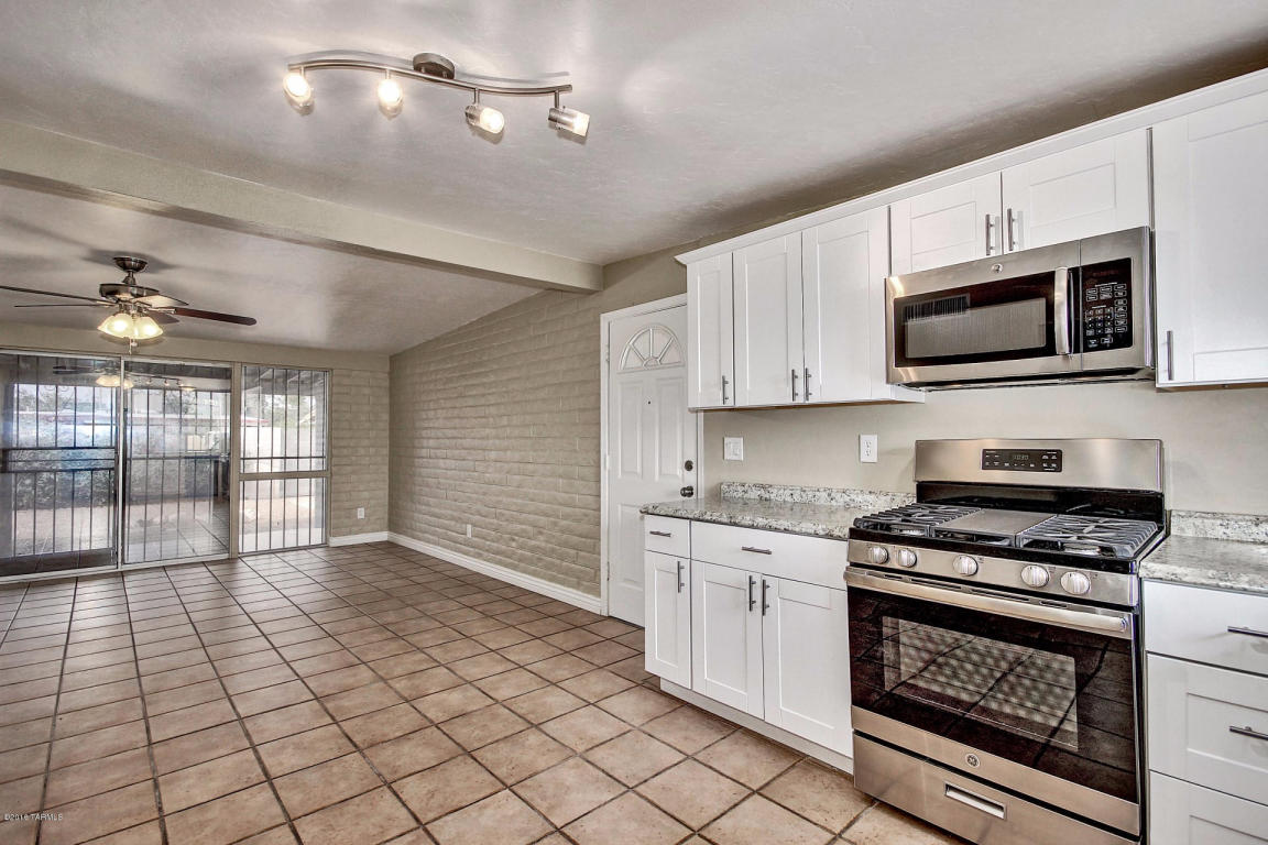 6854 S 4th, Tucson, AZ 85756