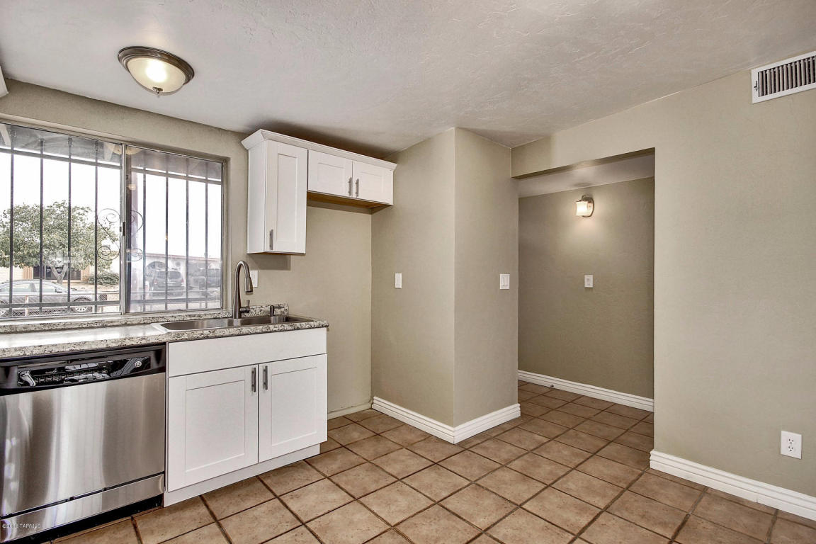 6854 S 4th, Tucson, AZ 85756