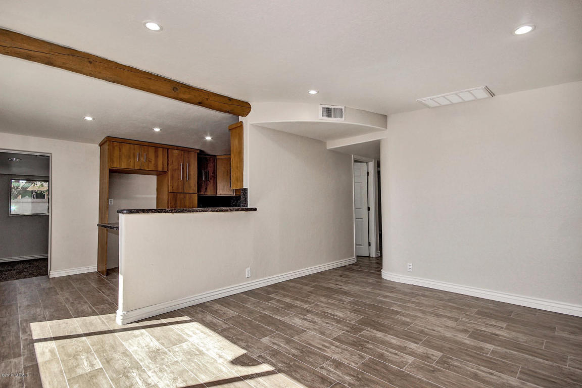 9 E Elvado, Tucson, AZ 85756