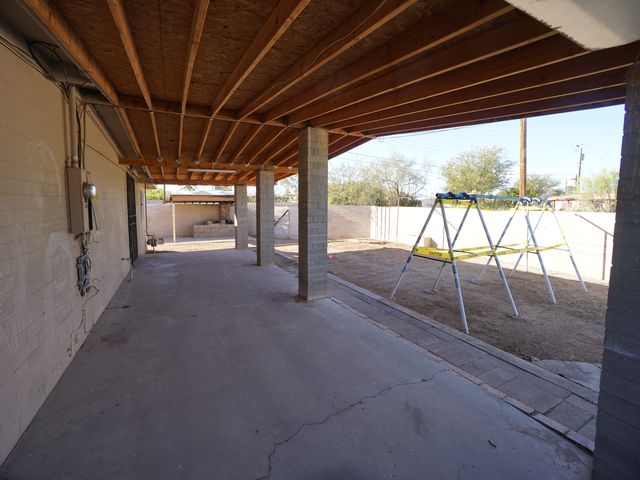 372 W Corona RdTucson, AZ, 85756Pima County