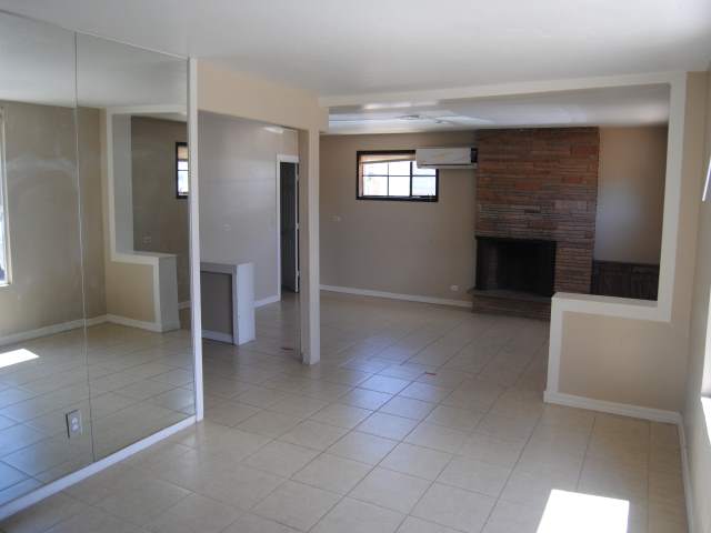 958 W Calle SevillaTucson, AZ, 85756Pima County