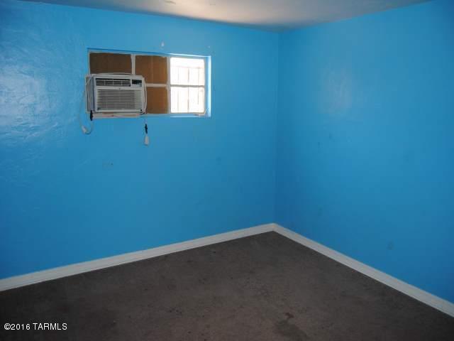 958 W Calle Sevilla, Tucson, AZ 85756