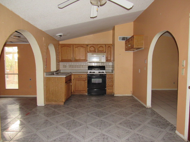 951 W Oahu PlTucson, AZ, 85756Pima County