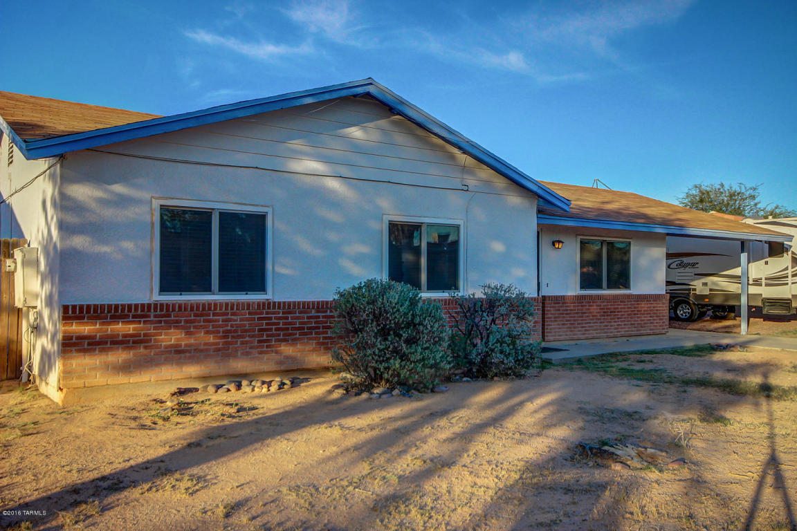 7424 W Calle Lerdo, Tucson, AZ 85757