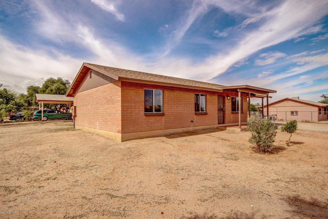 7400 W Calle Castile, Tucson, AZ 85757