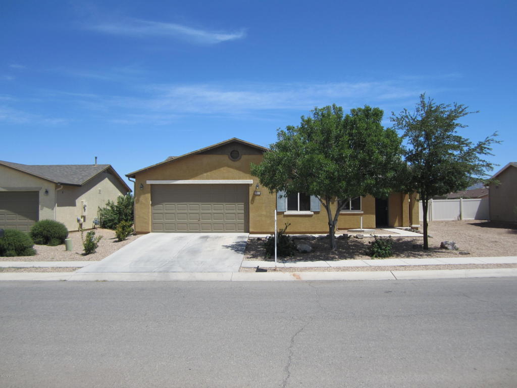 8316 W Razorbill, Tucson, AZ 85757