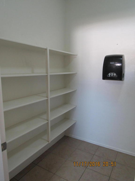 8316 W Razorbill, Tucson, AZ 85757