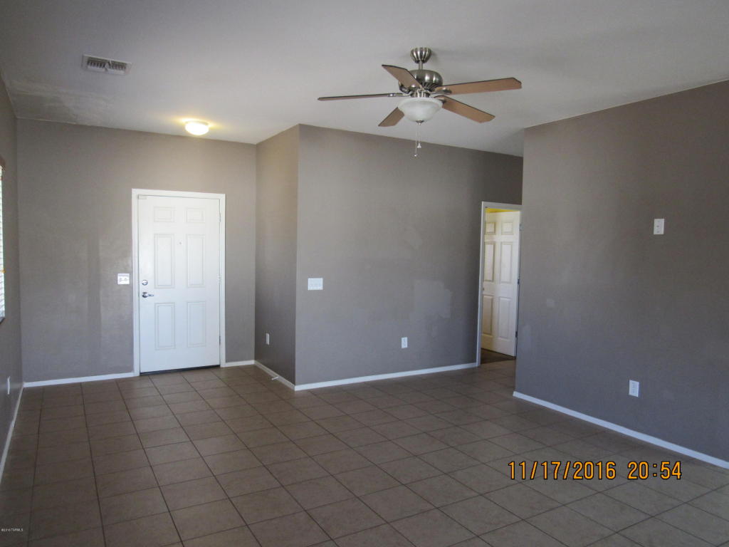 8316 W Razorbill, Tucson, AZ 85757