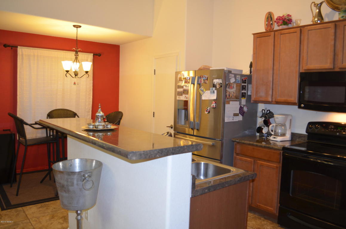 6502 W Wolf Valley, Tucson, AZ 85757