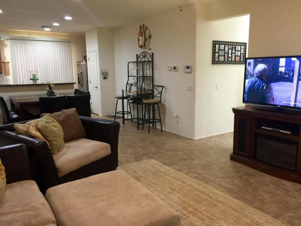 7384 S Dark Sands Drive, Tucson, AZ 85757