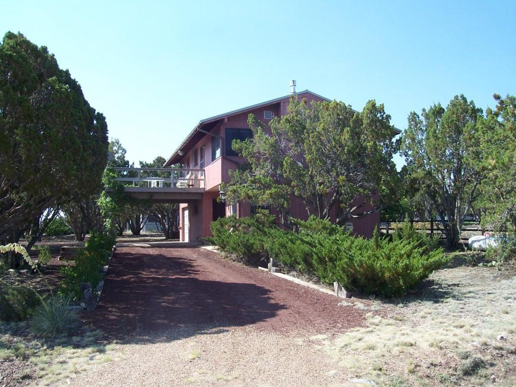 8311 NAVAJO, Show Low, AZ 85901