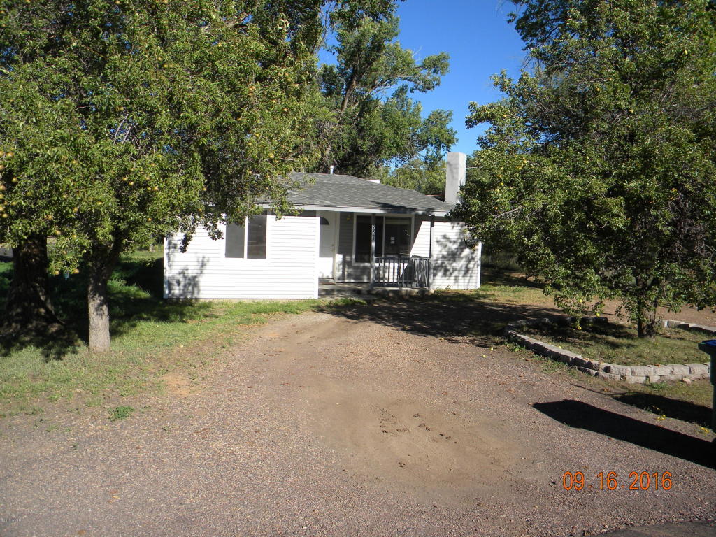 581 N 9Th Place, Show Low, AZ 85901