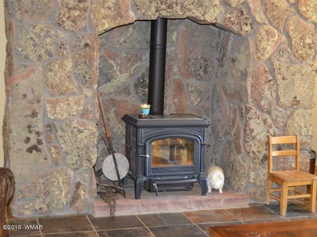 889 NEAL Road, Show Low, AZ 85901