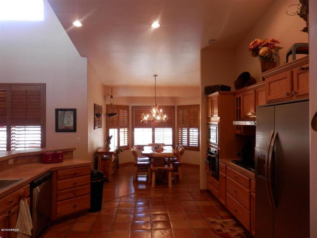 180 CREEKWOOD Lane, Show Low, AZ 85901