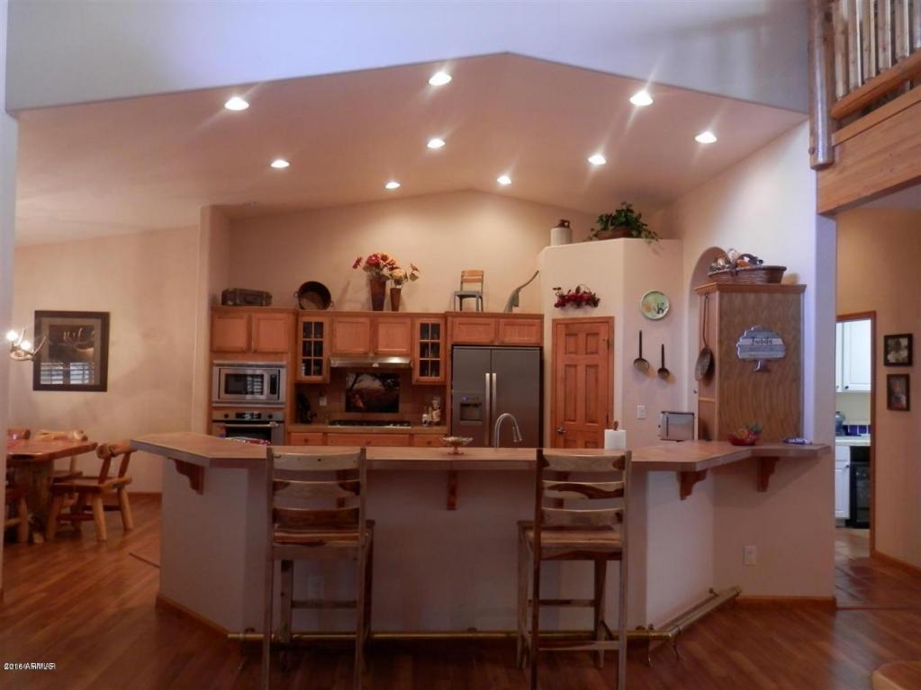 180 CREEKWOOD Lane, Show Low, AZ 85901