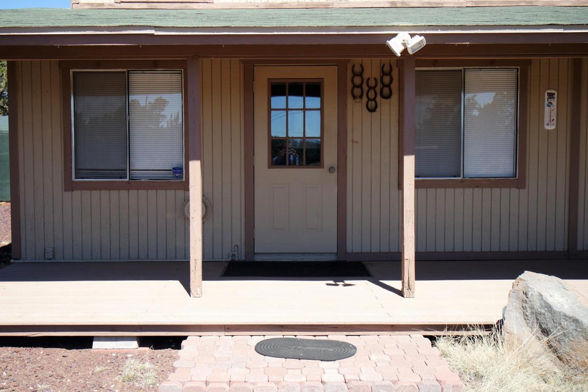 2276 Hohokam Drive, Concho, AZ 85924