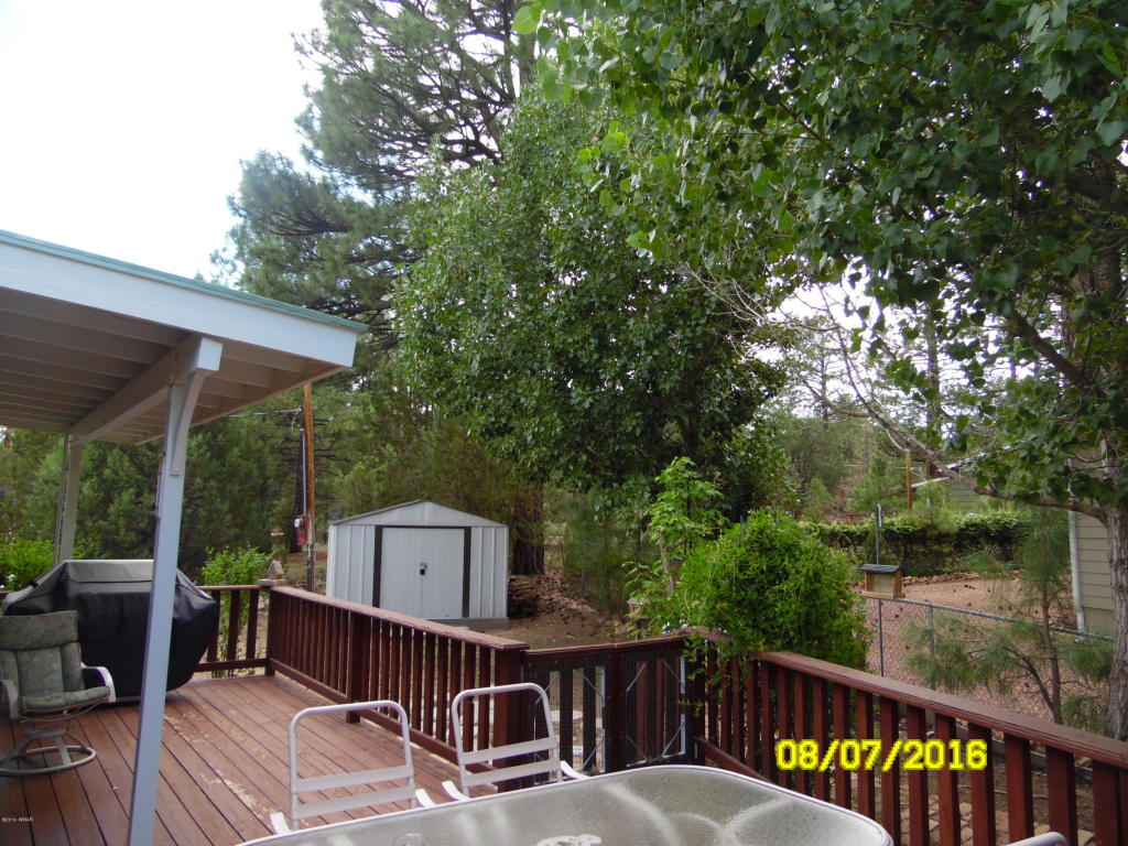 2030Wilderness Dr, Overgaard, AZ 85933