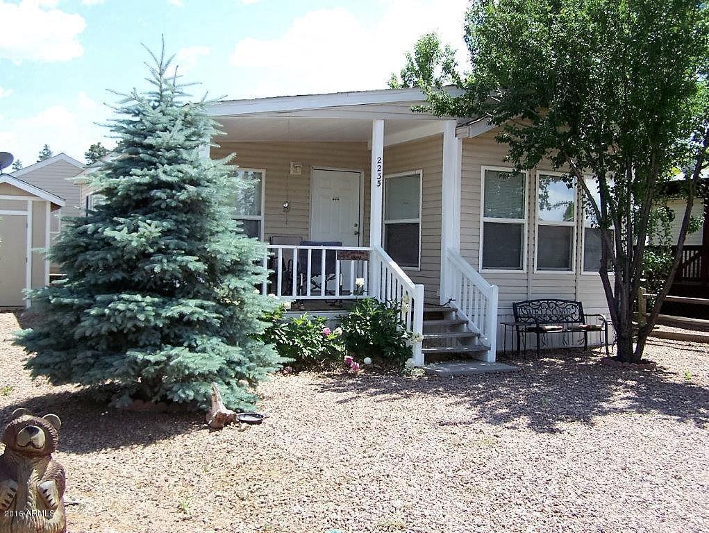2235 Wrangler Way, Overgaard, AZ 85933