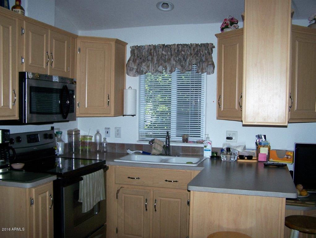 2235 Wrangler Way, Overgaard, AZ 85933