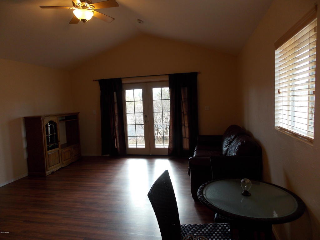 2254 SITGREAVES, Overgaard, AZ 85933